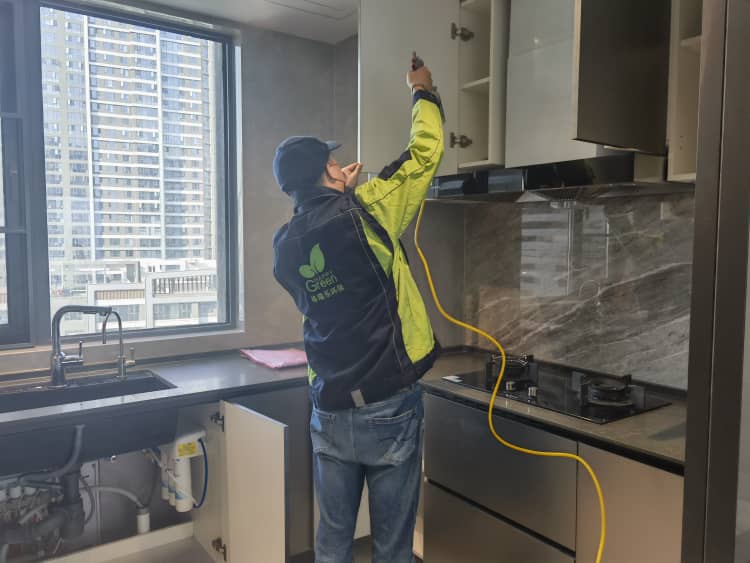 世界無醛日：武漢業(yè)主跟甲醛說拜拜